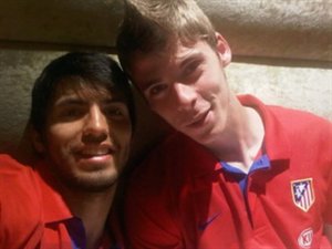 Отпустите нас, пожалуйста