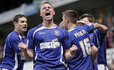 Еще в футболке Ипсвича, но Ипсвич уже позади, фото Action Images