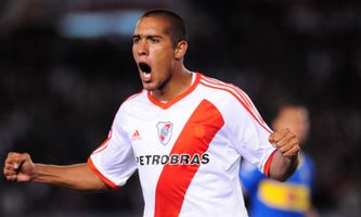 фото rivermillonarios.com.ar