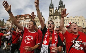 Швейцарские фаны готовы к поддержке, фото Reuters