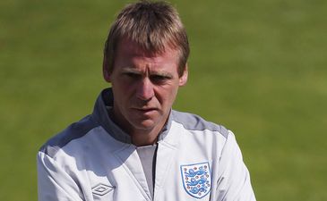 Себе, себе он ломает..., фото skysports.com