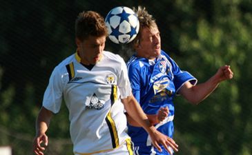 И стар и млад сражались в поле, фото ФК Таврия