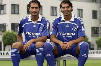 football.ua предлагает вам сыграть в игру - отличи Алтынтопа, Reuters