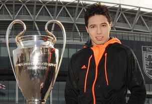 Рома, хочешь этот кубок? Выбери меня и получишь его, фото Getty Images