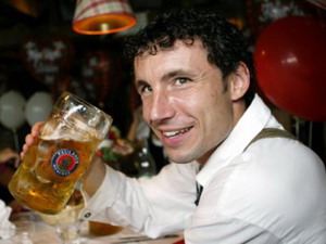 Ван Боммель любит пить Пауляйнер, Reuters