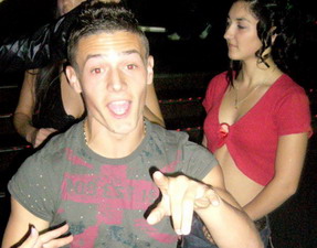 А вам он никого не напоминает? agenda.ro