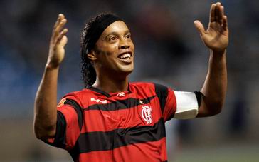 У Роналдиньо девять голов в 13-ти турах, Globo