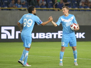 Ротань и Матеус, фото Станислав Ведмидь, Football.ua