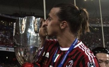 Он отражается, но он неотразим, AP Photo