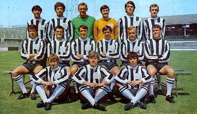 Ноттс Каунти образца 70-х годов в своих традиционных цветах, livefilestore.com