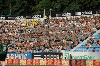 Их заставили ждать, фото Ильи Хохлова, Football.ua