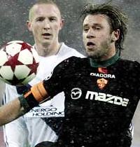 Тиби против Кассано, uefa.com