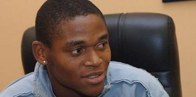 Луис Адриано