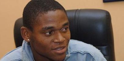 Луис Адриано