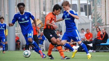 Калитвинцев-jr блистал, но дончане все же отыгрались, фото ФК Динамо