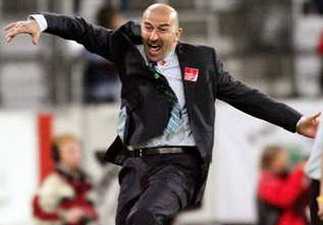 Что ж, лезгинку Черчесов, судя по всему, танцевать умеет, ria.sport