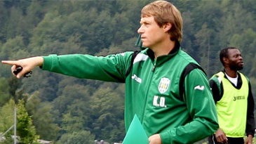 Ну что, Самсон, сменим газон?, фото ФК Карпаты