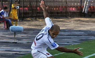 Липартия оставил Зарю в меньшинстве уже на шестой минуте, фото Евгений Анистрат, Football.ua