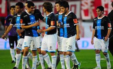 Расинг безнадежно отстает, FotoBAIRES