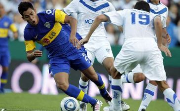 Араухо зарабатывает пенальти, фото Ole