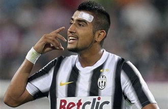 Громче говорите, я плохо слышу, фото АР