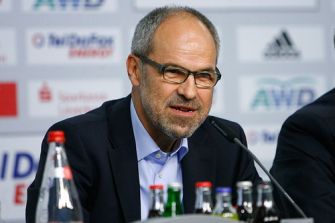 Вольфганг Хольцхаузер, фото coretanbola.wordpress.com