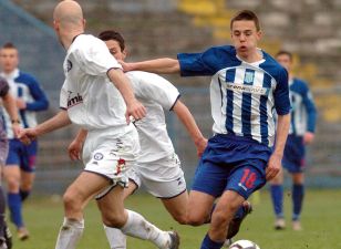 Родич справа, фото novosti.rs