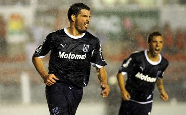 Эдуардо Туццио силен во всех качествах, фото Ole