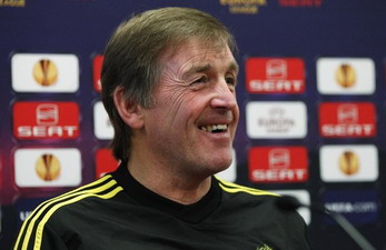 Далглиш держит Д.Коула в поле зрения