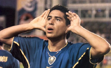 Хуан Роман Рикельме, АР