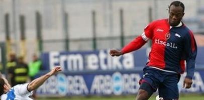 В атаке Давид Суазо, фото АР