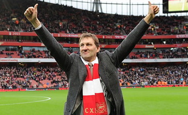 Тони Адамс, arsenal.com