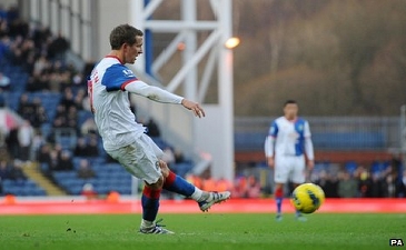 Педерсен забивает, фото РА