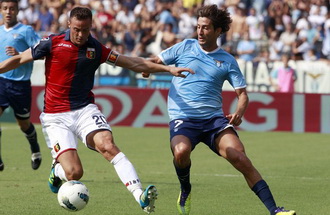 Скулли против своей бывшей-нынешней команды, фото Reuters