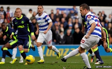 Хельгусон забивает за КПР, Getty Images
