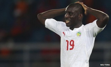 Демба Ба Сенегалу не очень-то помог, Reuters