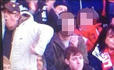 Главный герой-слева, фото telegraph.co.uk