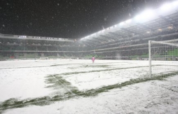 Заснеженное поле в Кане, ligue1.com