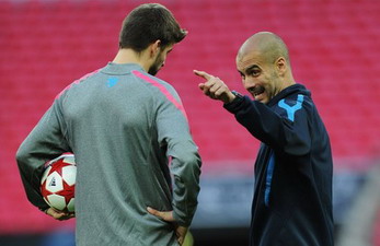 Пеп - Пике: вот с той трибуны будешь смотреть матч с Байером, Getty imges