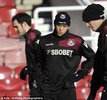 Игрока Вест Хэма наказали за гомофобию