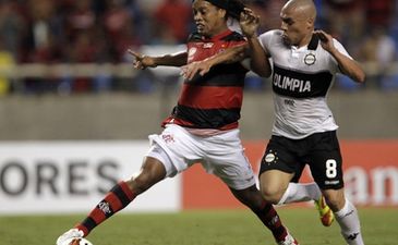 Роналдиньо против Владимира Марина, Reuters