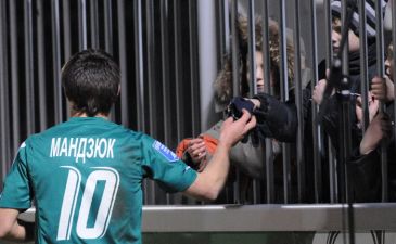 Герой матча - Александр Мандзюк, фото Ильи Хохлова