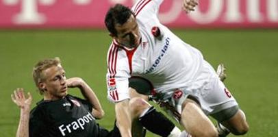 Тюрк против Галашека, kicker.de