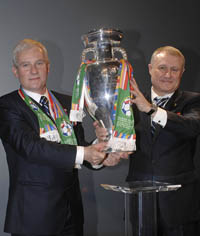 Листкевич и Суркис, AFP