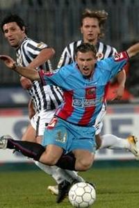 Будянский (на заднем плане) был активен