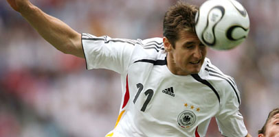 Миро, ты бросишь Бремен? :)