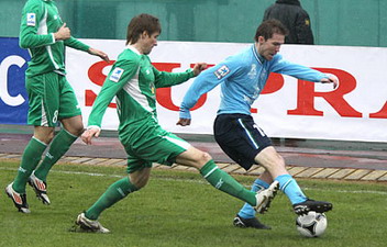 В атаке Александр Глеб, lenta.ru