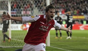 Бретт Холман забил первым, АР