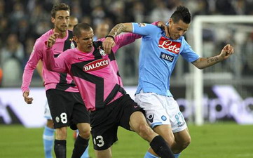 Кьеллини против Хамшика, Getty images