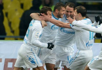 Зенит празднует забитый гол, фото СЭ